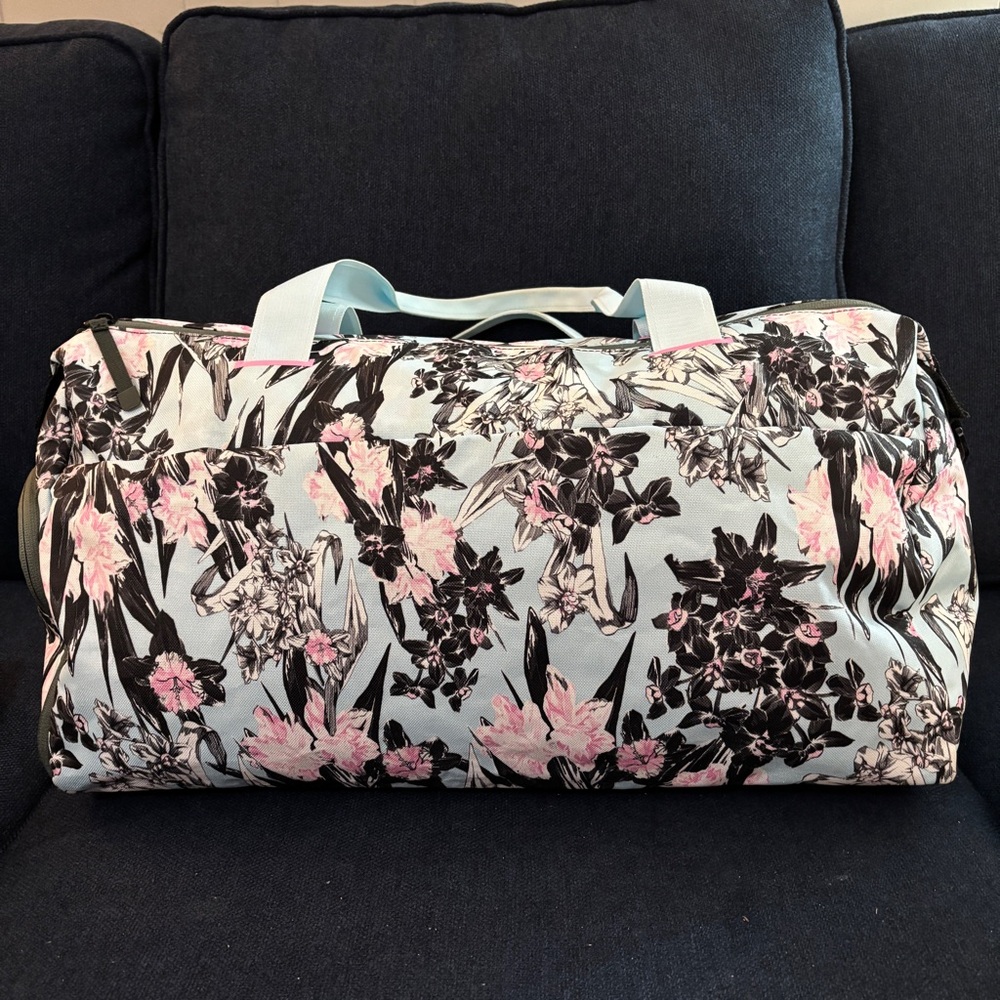Nike Radiate Training Floral Printed Club Duffel Bag with Shoulder Strap